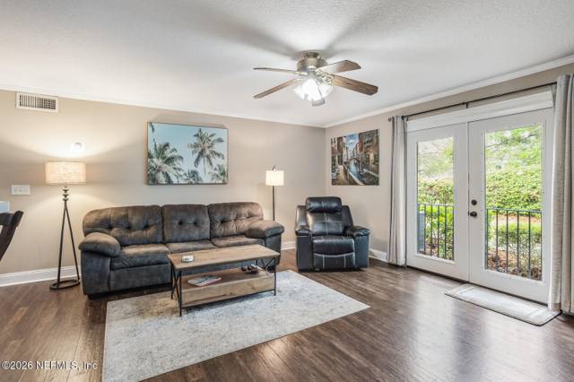 13715 RICHMOND PARK Drive #903