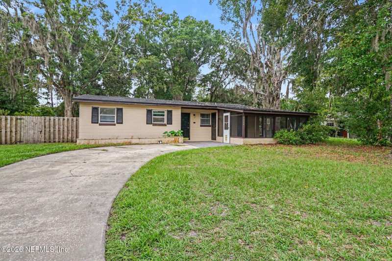 3 bedroom Single Family Residence at 7044 Red Robin Drive, Cedar Hill Estates, Jacksonville — photo 1