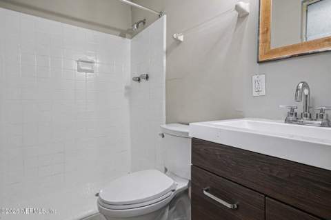 7044 Red Robin Drive, Jacksonville FL - photo 9 of 15