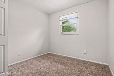 7044 Red Robin Drive, Jacksonville FL - photo 12 of 15