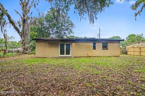 7044 Red Robin Drive, Jacksonville FL - photo 15 of 15