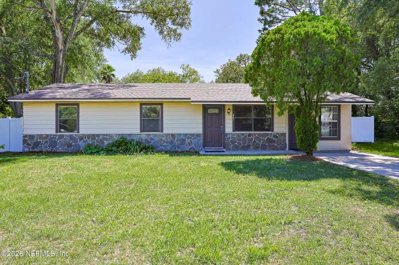 3 bedroom Single Family Residence at 461 Melrose Court, Green Cove Heights, Green Cove Springs — photo 1