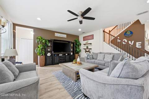 15974 Great Lakes Circle, Jacksonville FL - photo 8 of 57