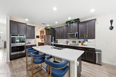 15974 Great Lakes Circle, Jacksonville FL - photo 16 of 57