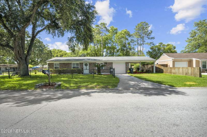 3 bedroom Single Family Residence at 3220 Ricky Drive, Lake Mandarin, Jacksonville — photo 2