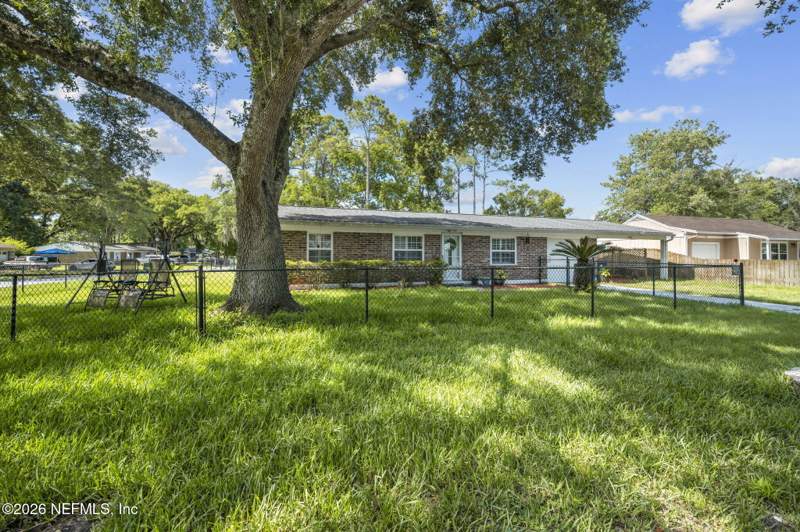 3 bedroom Single Family Residence at 3220 Ricky Drive, Lake Mandarin, Jacksonville — photo 5