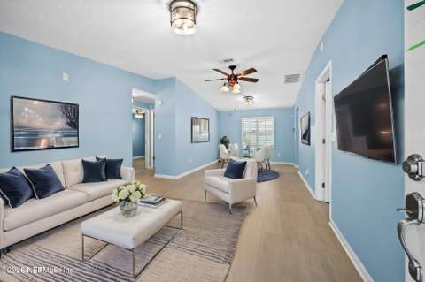 3220 Ricky Drive, Jacksonville FL - photo 6 of 42