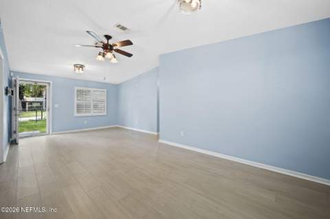 3220 Ricky Drive, Jacksonville FL - photo 8 of 42