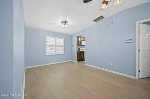 3220 Ricky Drive, Jacksonville FL - photo 9 of 42