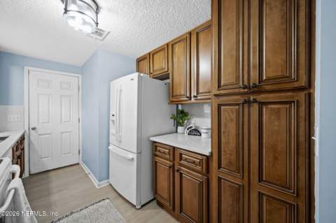 3220 Ricky Drive, Jacksonville FL - photo 11 of 42