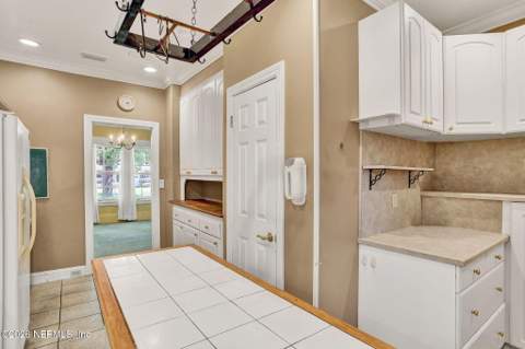 4250 Davinci Avenue, Jacksonville FL - photo 19 of 39