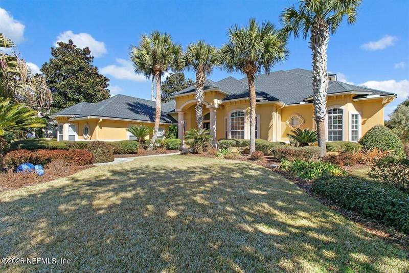 4 bedroom Single Family Residence at 1321 Windsor Harbor Drive, Queens Harbour Cc, Jacksonville — photo 2