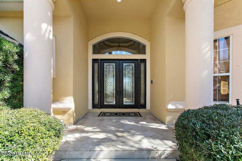 4 bedroom Single Family Residence at 1321 Windsor Harbor Drive, Queens Harbour Cc, Jacksonville — photo 3