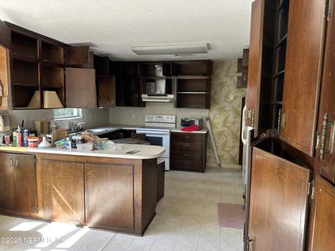 1900 E Holly Oaks Lake Road, Jacksonville FL - photo 18 of 21
