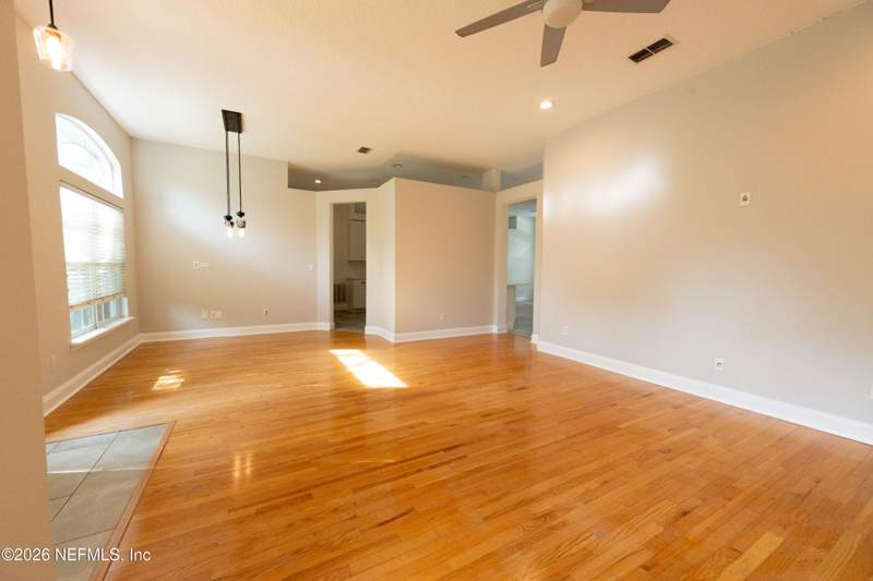 3 bedroom Single Family Residence at 1673 Tall Tree Drive, The Woods, Jacksonville — photo 3