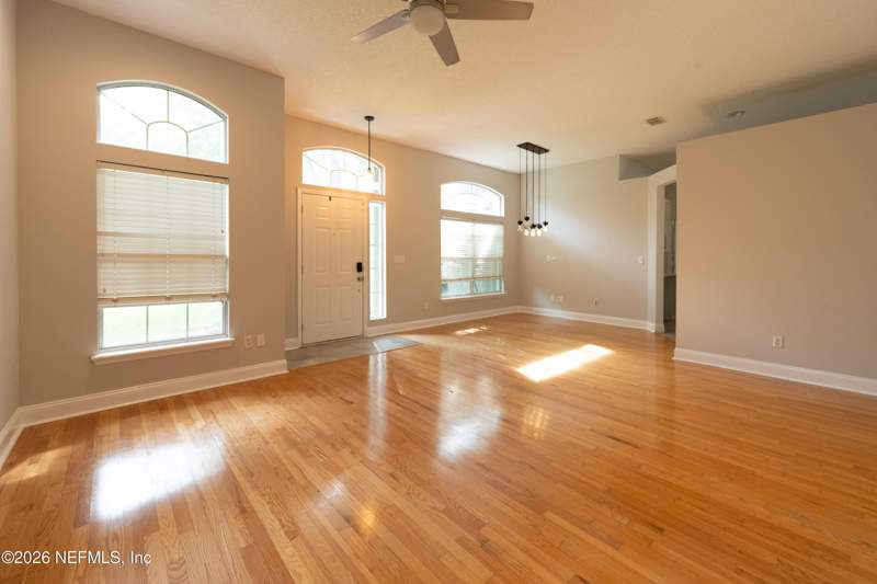 3 bedroom Single Family Residence at 1673 Tall Tree Drive, The Woods, Jacksonville — photo 2