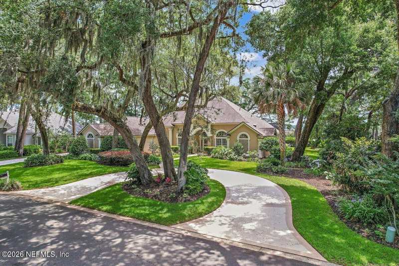 4 bedroom Single Family Residence at 953 Shipwatch Drive, Queens Harbour Cc, Jacksonville — photo 1