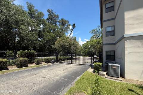 5615 San Juan Avenue #105, Jacksonville FL - photo 12 of 12