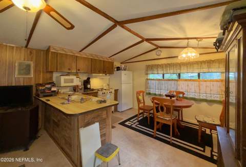 104 Helen Avenue, Interlachen FL - photo 13 of 29