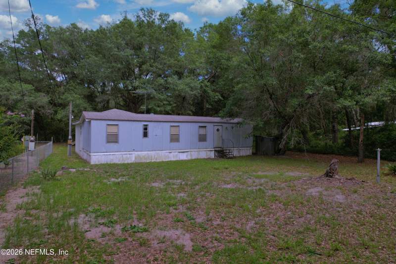 3 bedroom Manufactured Home at 104 Helen Avenue, Interlachen Lakes Estates, Interlachen — photo 3