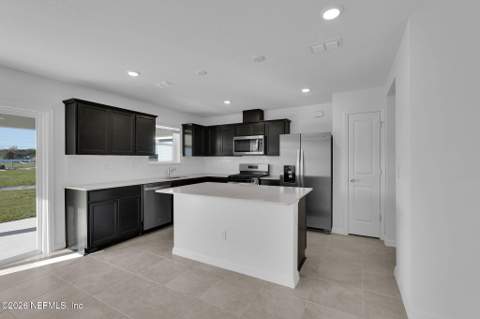 7093 Sandperch Street, Jacksonville FL - photo 7 of 33