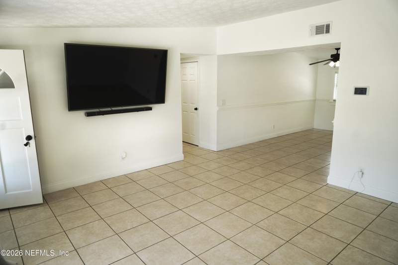 3 bedroom Single Family Residence at 106 River Drive, River Groves, East Palatka — photo 3