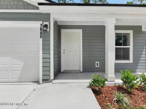 5536 Leaming Avenue, Jacksonville FL - photo 6 of 50