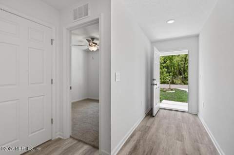 5536 Leaming Avenue, Jacksonville FL - photo 8 of 50