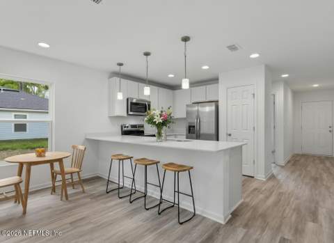 5536 Leaming Avenue, Jacksonville FL - photo 18 of 50