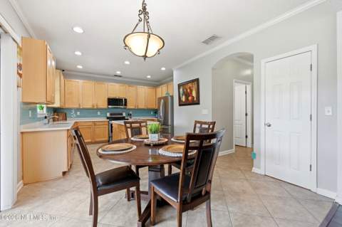15086 Bulow Creek Drive, Jacksonville FL - photo 18 of 98