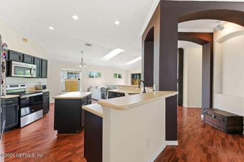 12851 Winthrop Cove Drive, Jacksonville FL - photo 7 of 50