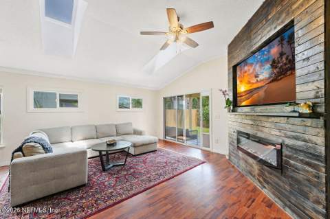 12851 Winthrop Cove Drive, Jacksonville FL - photo 8 of 50