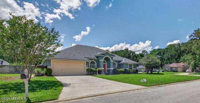 401 TWIN OAKS Lane