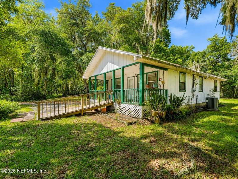 3 bedroom Single Family Residence at 191 Jim Bryant Road, East Palatka, East Palatka — photo 3