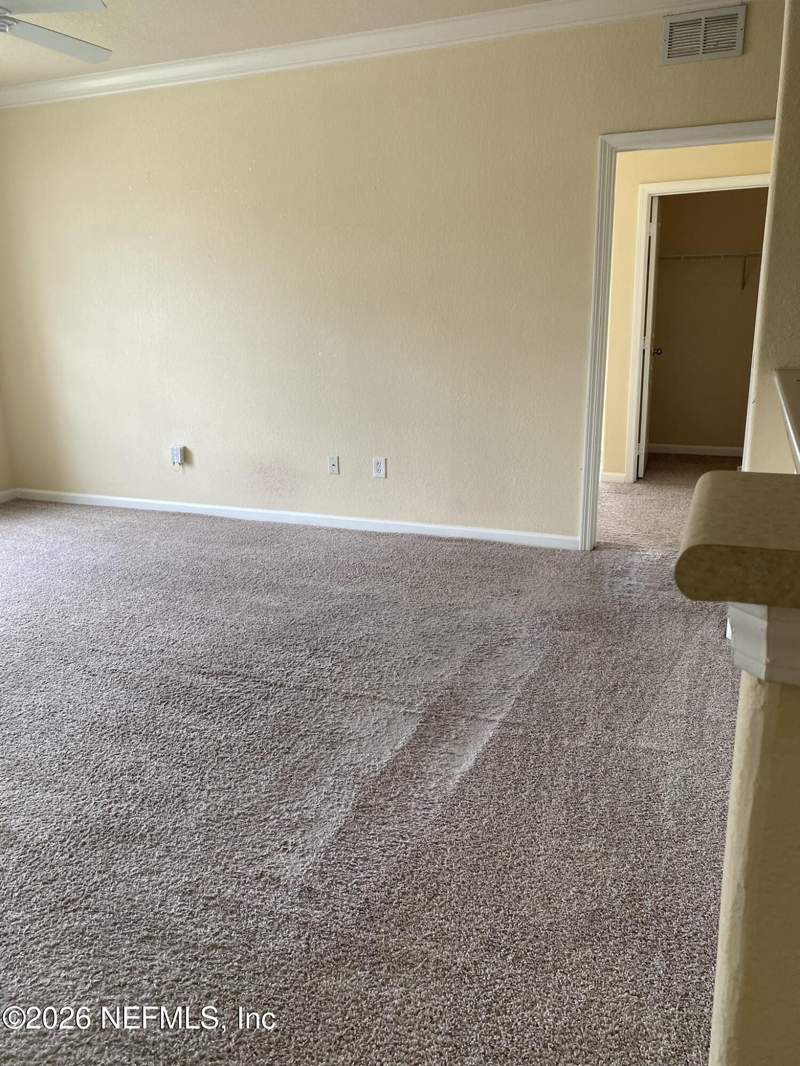 1 bedroom Condominium at 8290 Gate Parkway #611, Gardens Of Bridgehampton, Jacksonville — photo 5