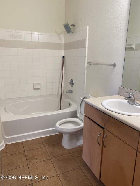 8290 Gate Parkway #611, Jacksonville FL - photo 14 of 18