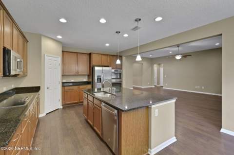 16777 Oak Preserve Drive, Jacksonville FL - photo 12 of 58