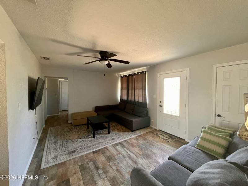 4 bedroom Single Family Residence at 845 Ibis Road, Glynlea Park, Jacksonville — photo 3
