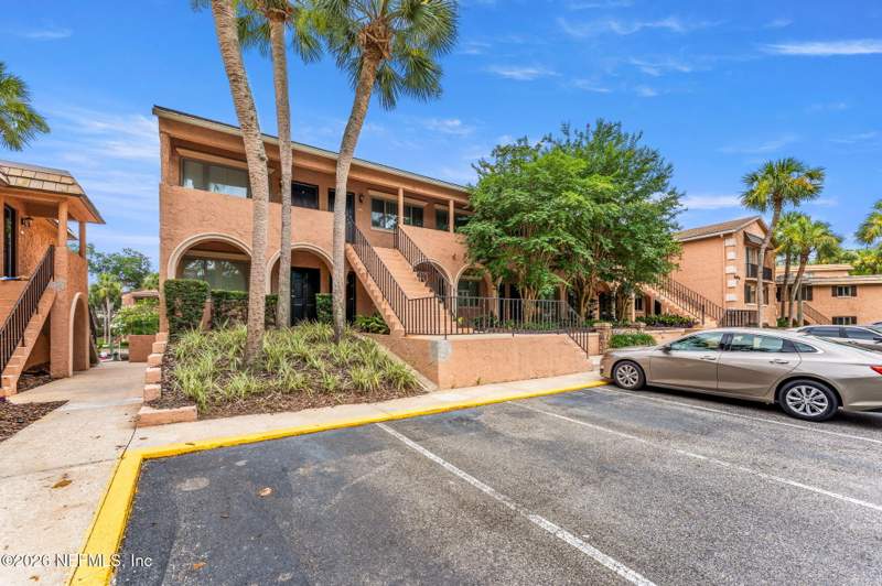 2 bedroom Condominium at 5375 Ortega Farms Boulevard #505, Venetian On The Ortega, Jacksonville — photo 2