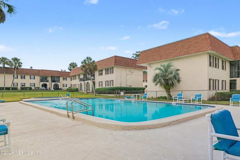 1 bedroom Condominium at 1557 El Prado Road #1, Southbrook Condo, Jacksonville — photo 1