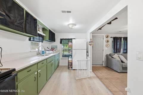 213 Lake Lane, Crescent City FL - photo 8 of 21