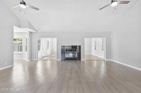 7047 Rivercrest Drive, Jacksonville FL - photo 13 of 37