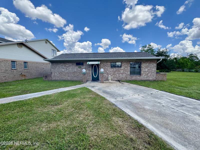 3 bedroom Single Family Residence at 14371 Highway 301, Metes & Bounds, Starke — photo 4