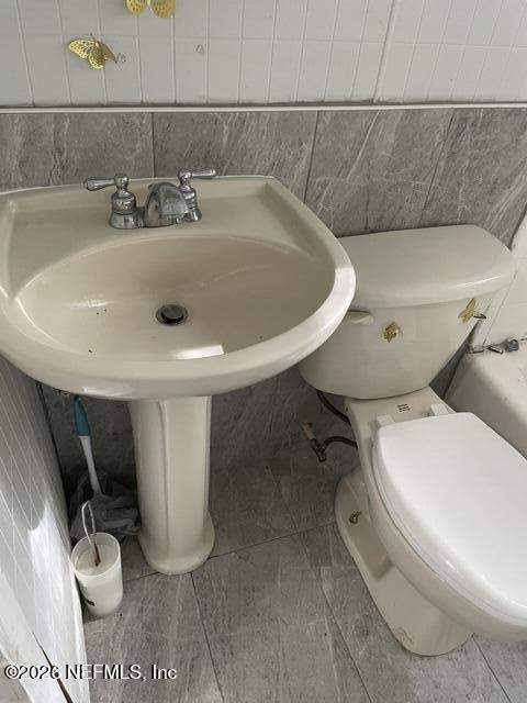 2331 Holmes Street, Jacksonville FL - photo 7 of 15