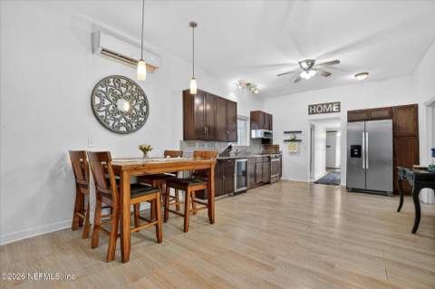 1136 Van Buren Street, Jacksonville FL - photo 10 of 55
