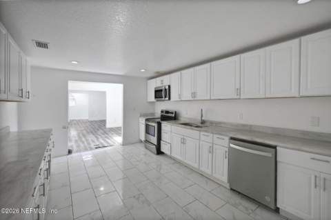 1158 Pacetti Street, Jacksonville FL - photo 13 of 49