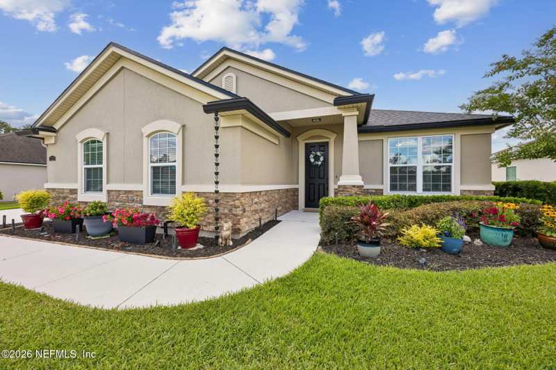 4 bedroom Single Family Residence at 1322 Warbler Way, Two Creeks, Middleburg — photo 1