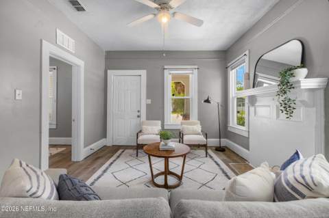 698 Bridal Avenue, Jacksonville FL - photo 10 of 38