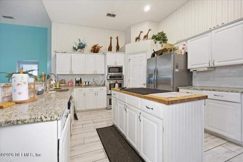 2625 Country Club Boulevard, Orange Park FL - photo 13 of 50