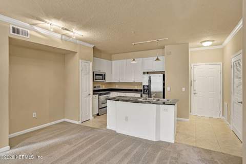 8539 Gate Parkway #9330, Jacksonville FL - photo 9 of 23